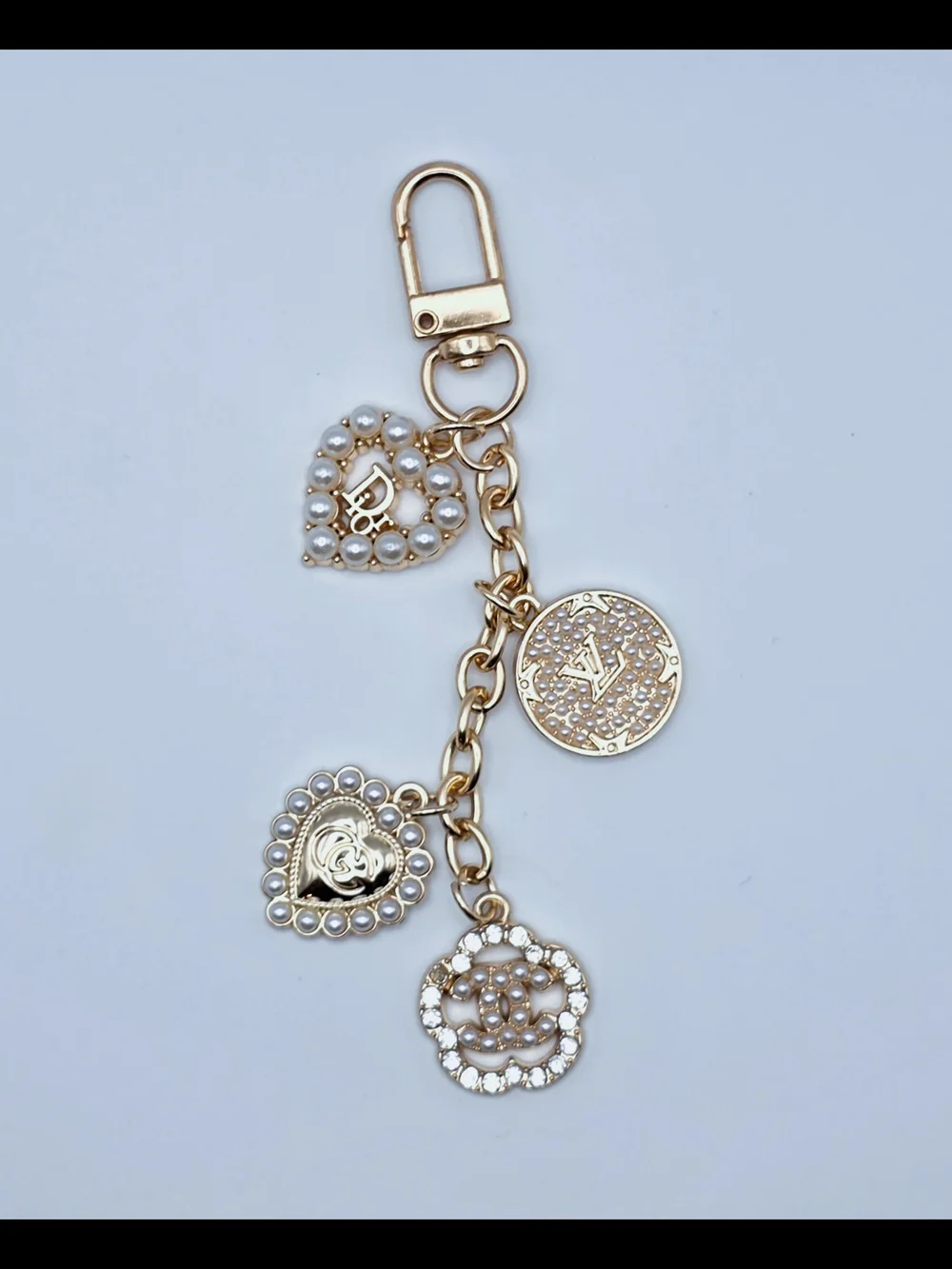 Gold-Tone Pearl Charm Key & Card Holder Accent